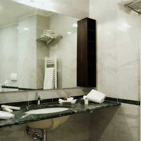 Готель Grand 4*