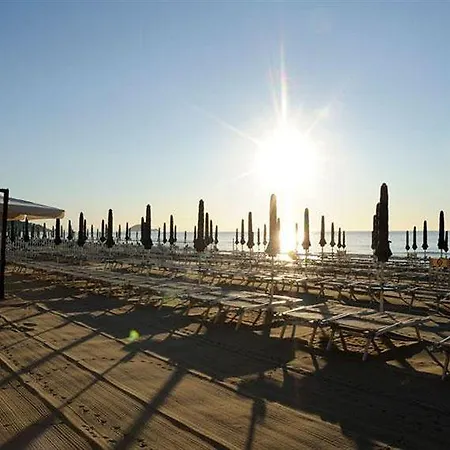 Hotel Grand 4*