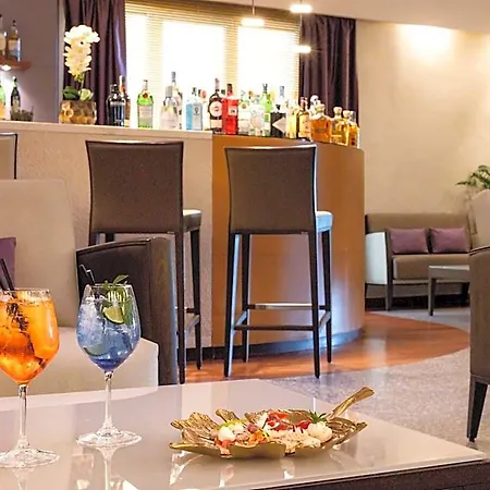 Hotel Grand 4*