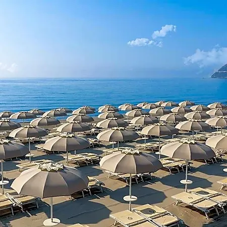 Grand Hotel 4*