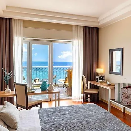 Grand Hotel